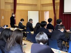 C7751E3B-E28F-4F7F-BE83-282C113478B7